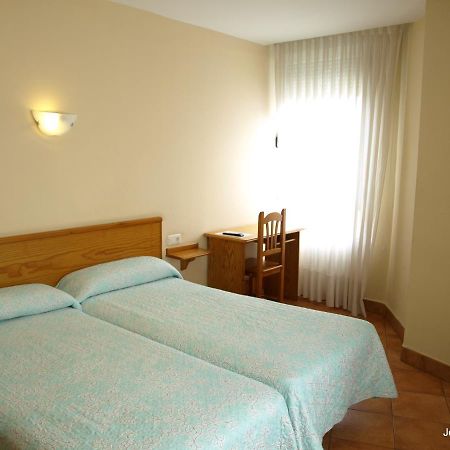 Hostal Orejas León Exterior foto