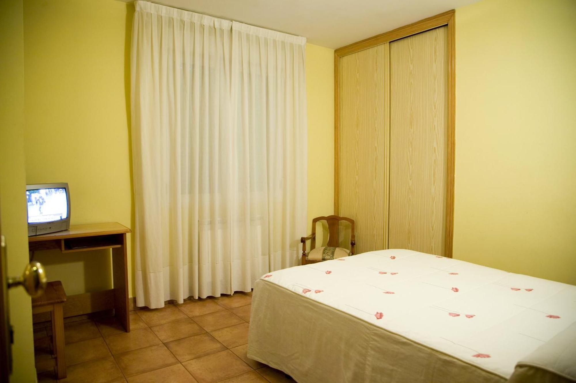 Hostal Orejas León Exterior foto