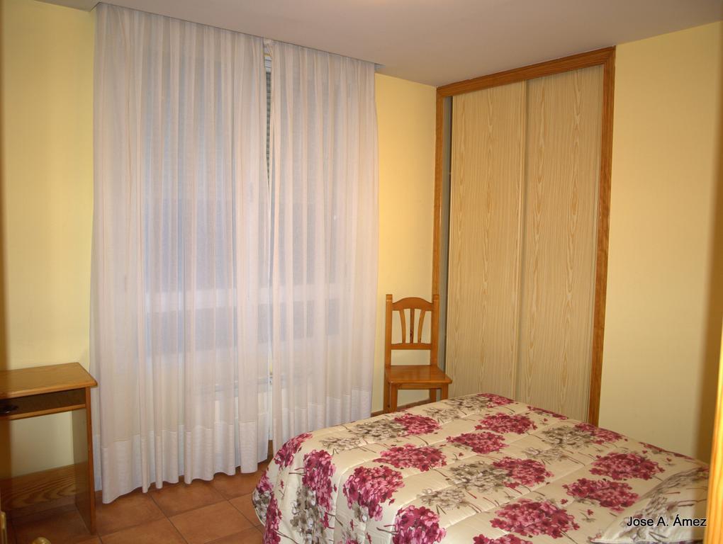 Hostal Orejas León Exterior foto