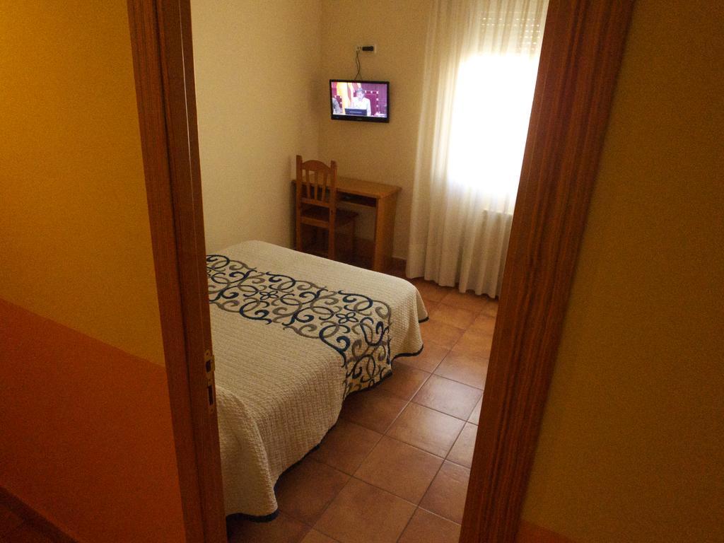 Hostal Orejas León Exterior foto